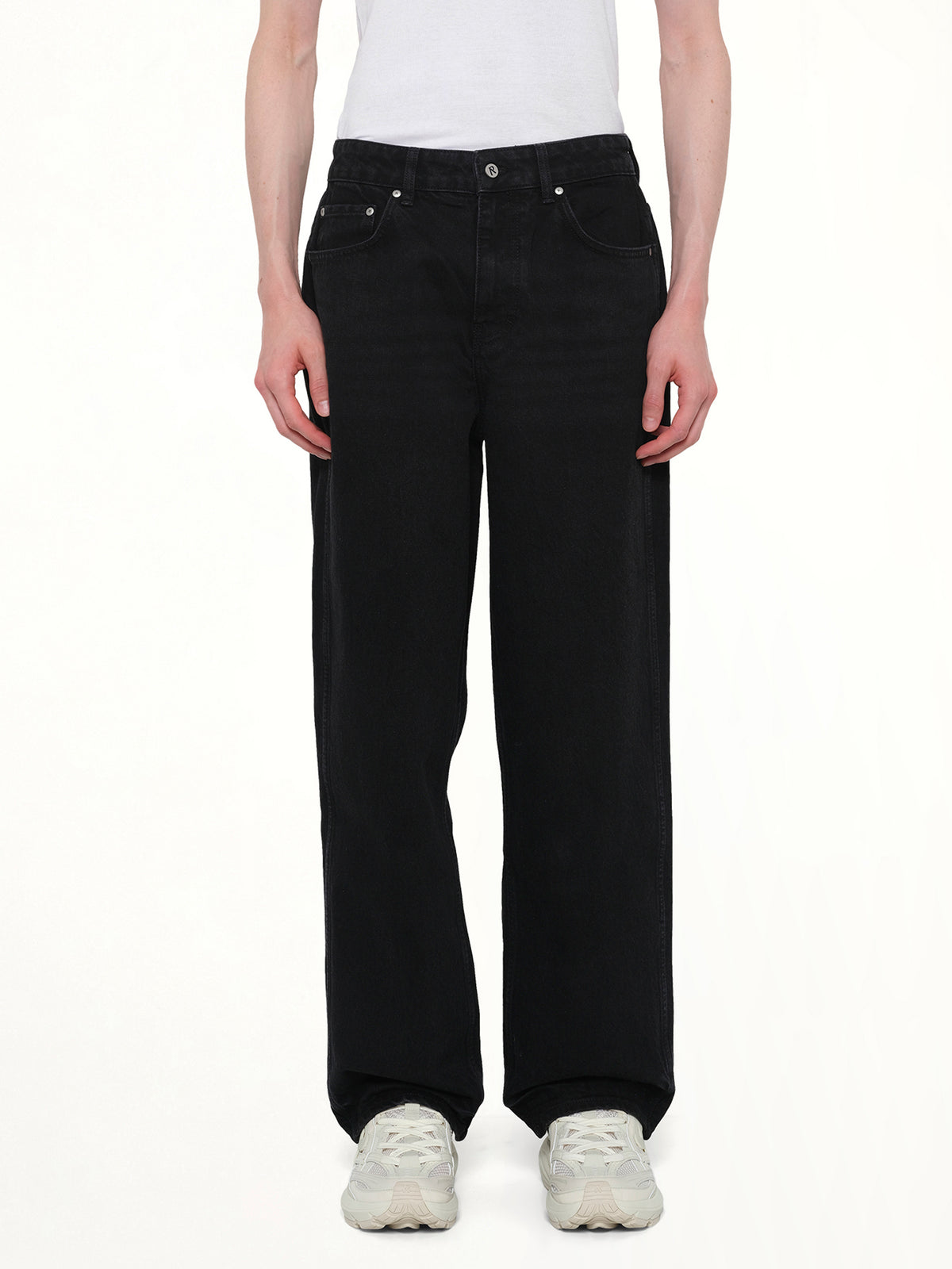 R3 Baggy Denim Jeans in Black