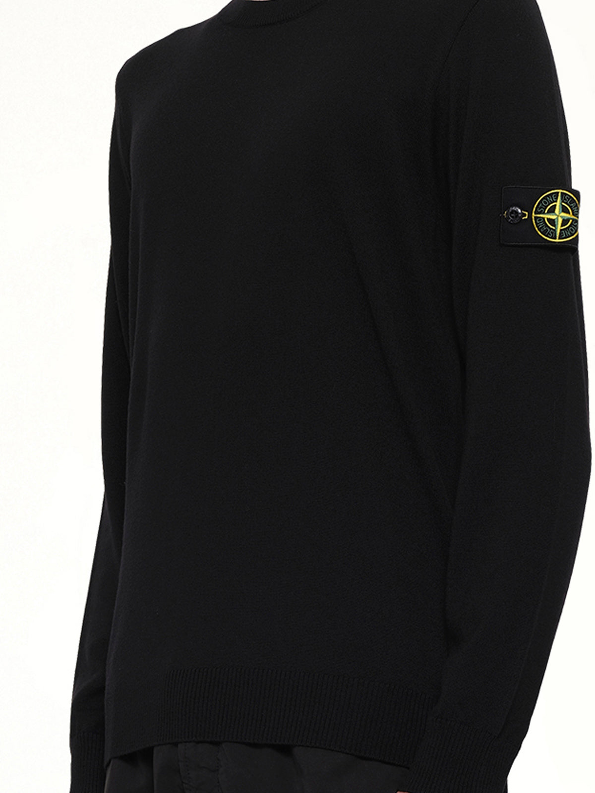 5100071 Crew Neck Sweater in Black
