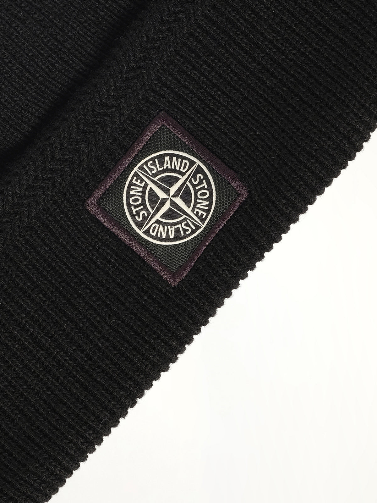 N100102 Beanie in Black