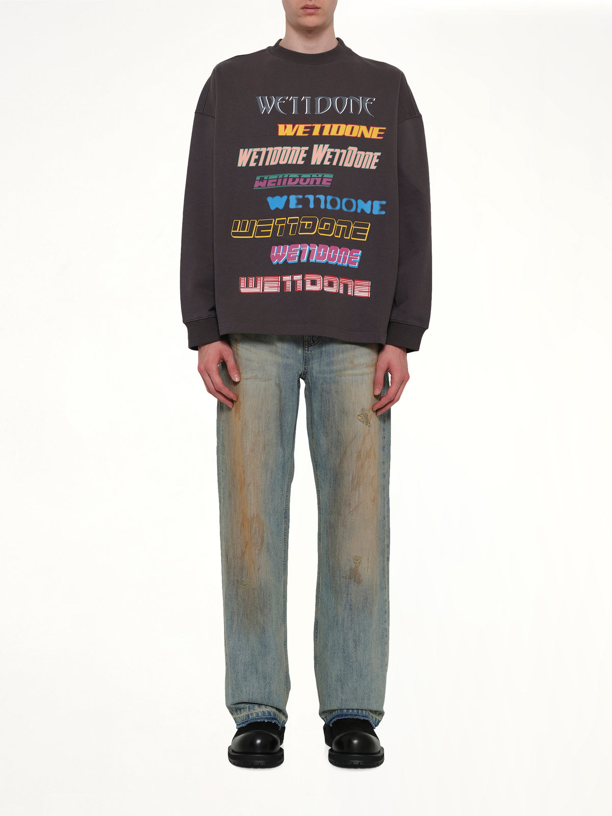 Front Logo Sweatshirt in Charcoal