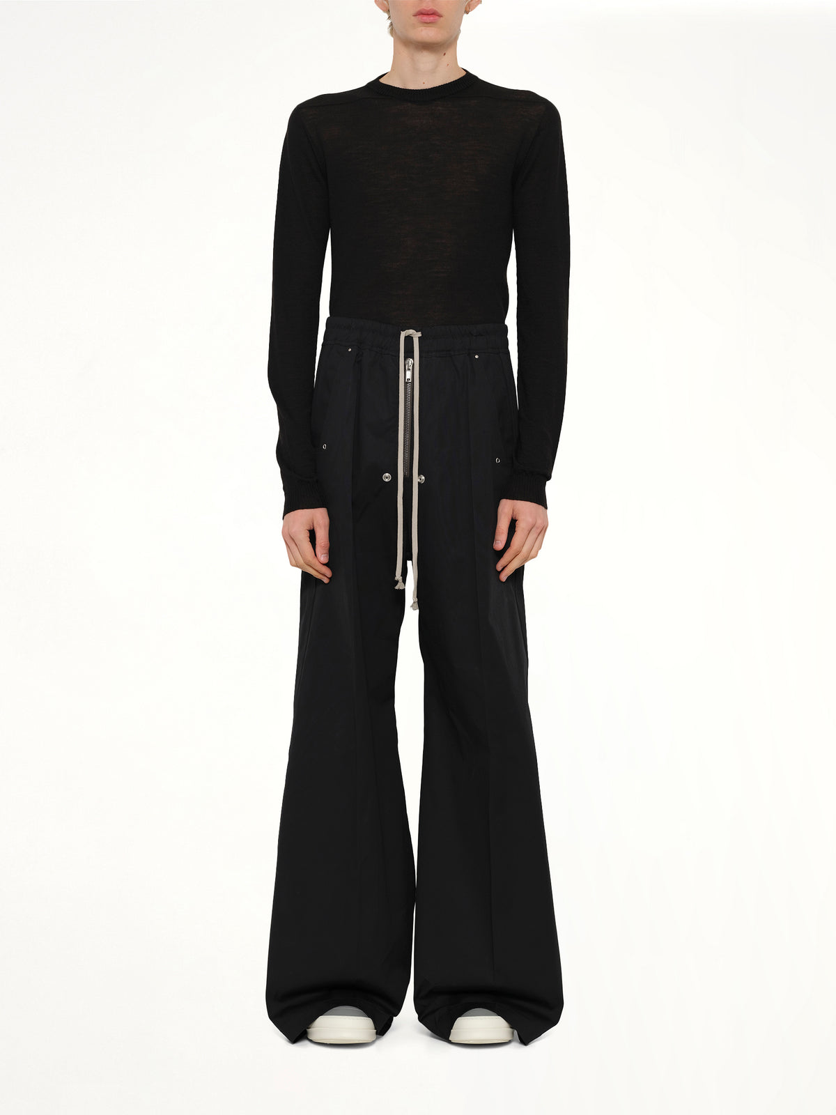 Wide Bela in Black