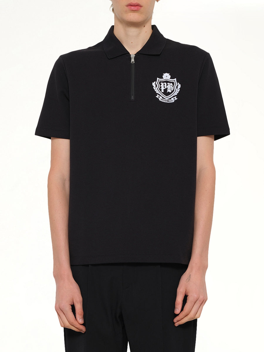 College Emblem Polo in Black/White