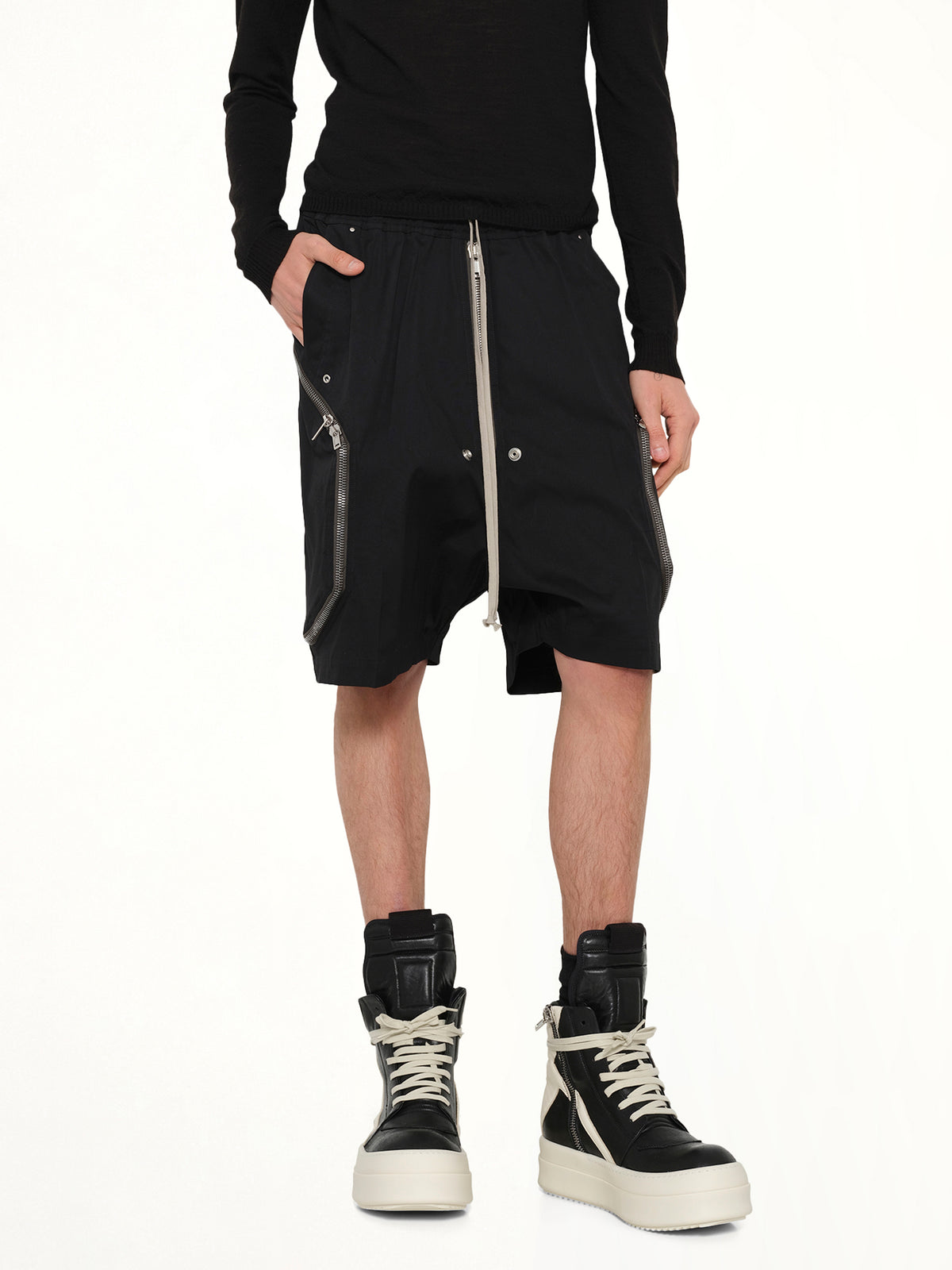 Cotton Twill Heizer Shorts in Black
