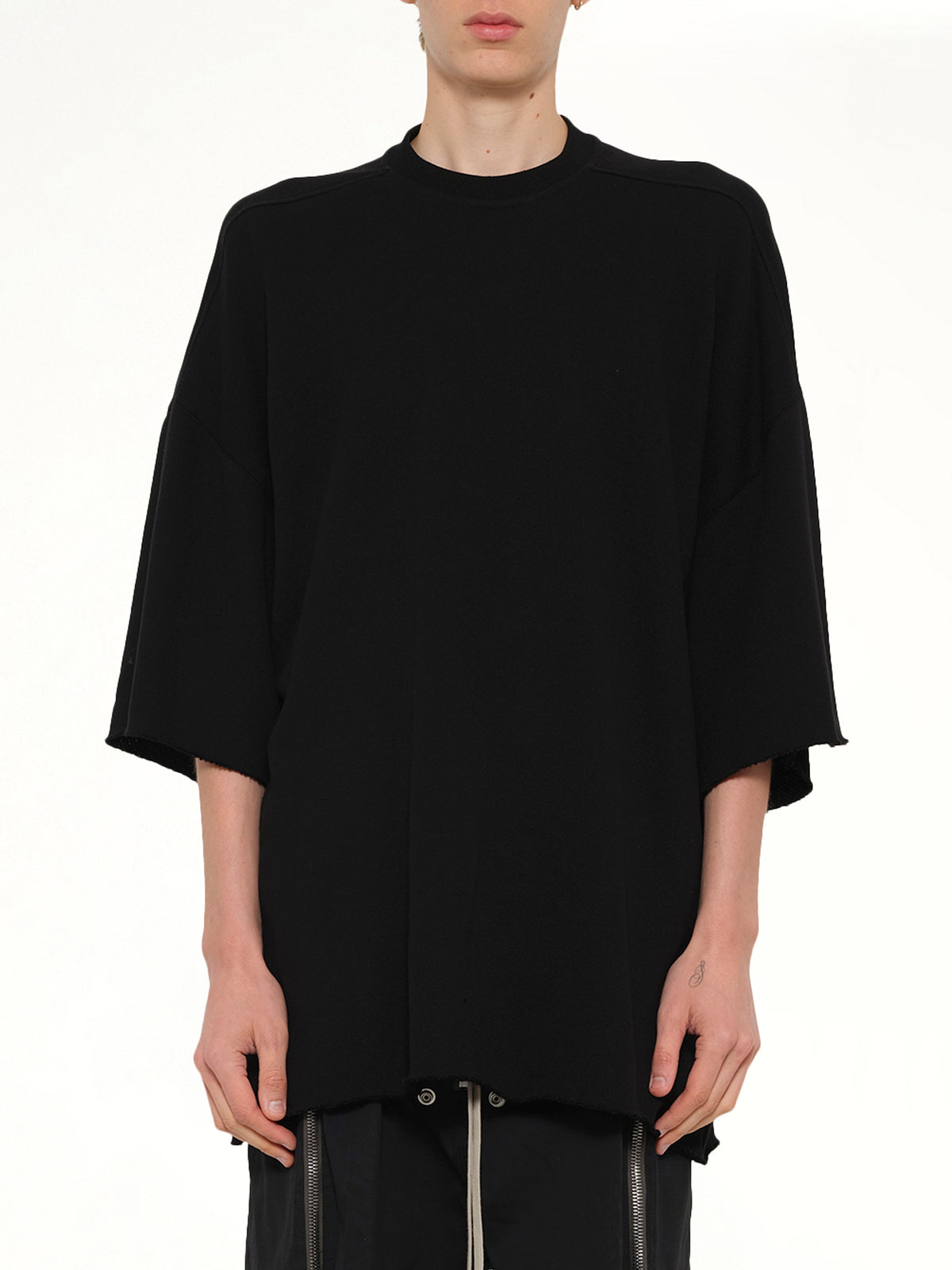 Light Tommy T-Shirt in Black
