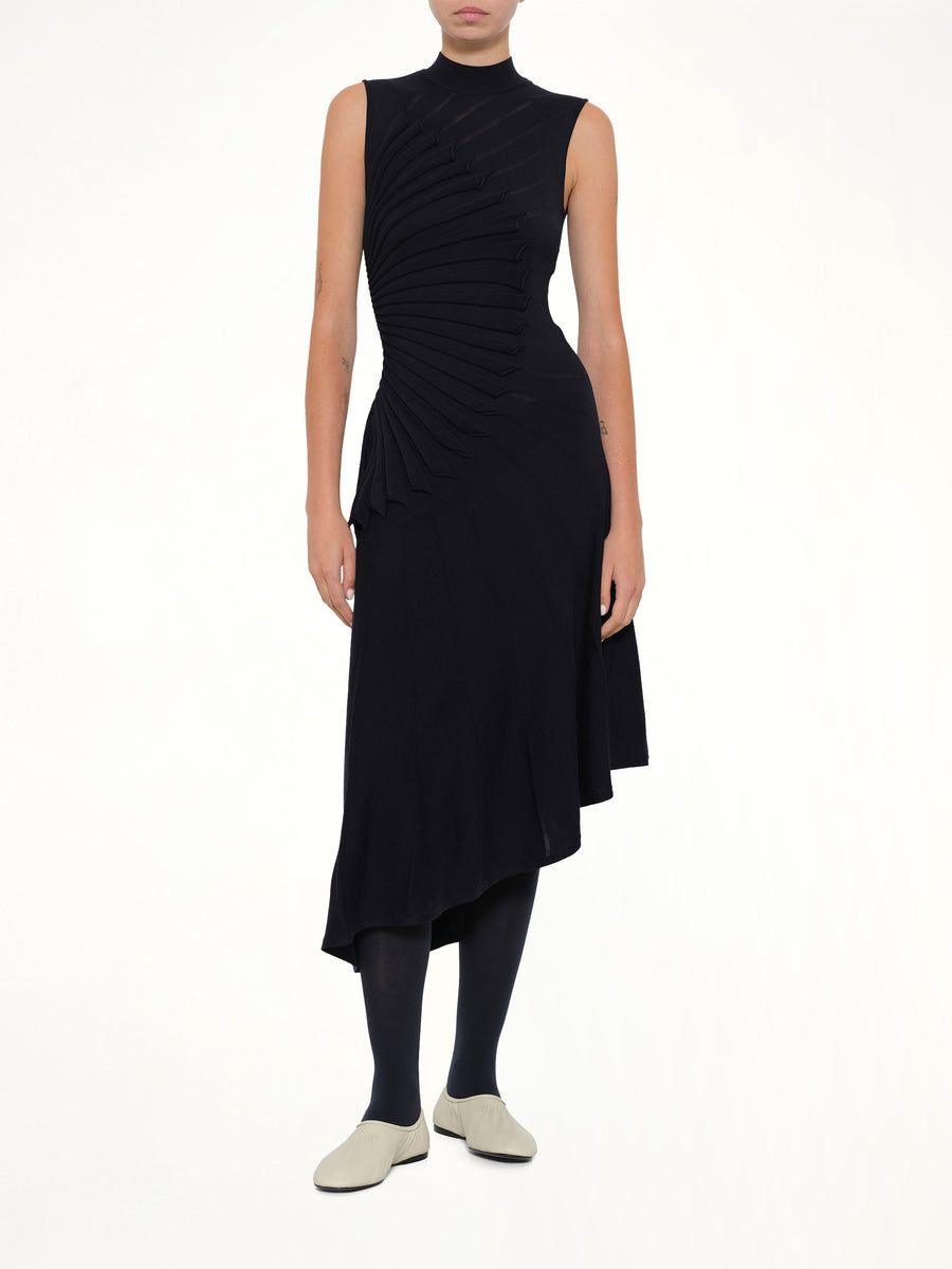 Sculpting Dress in Minuit