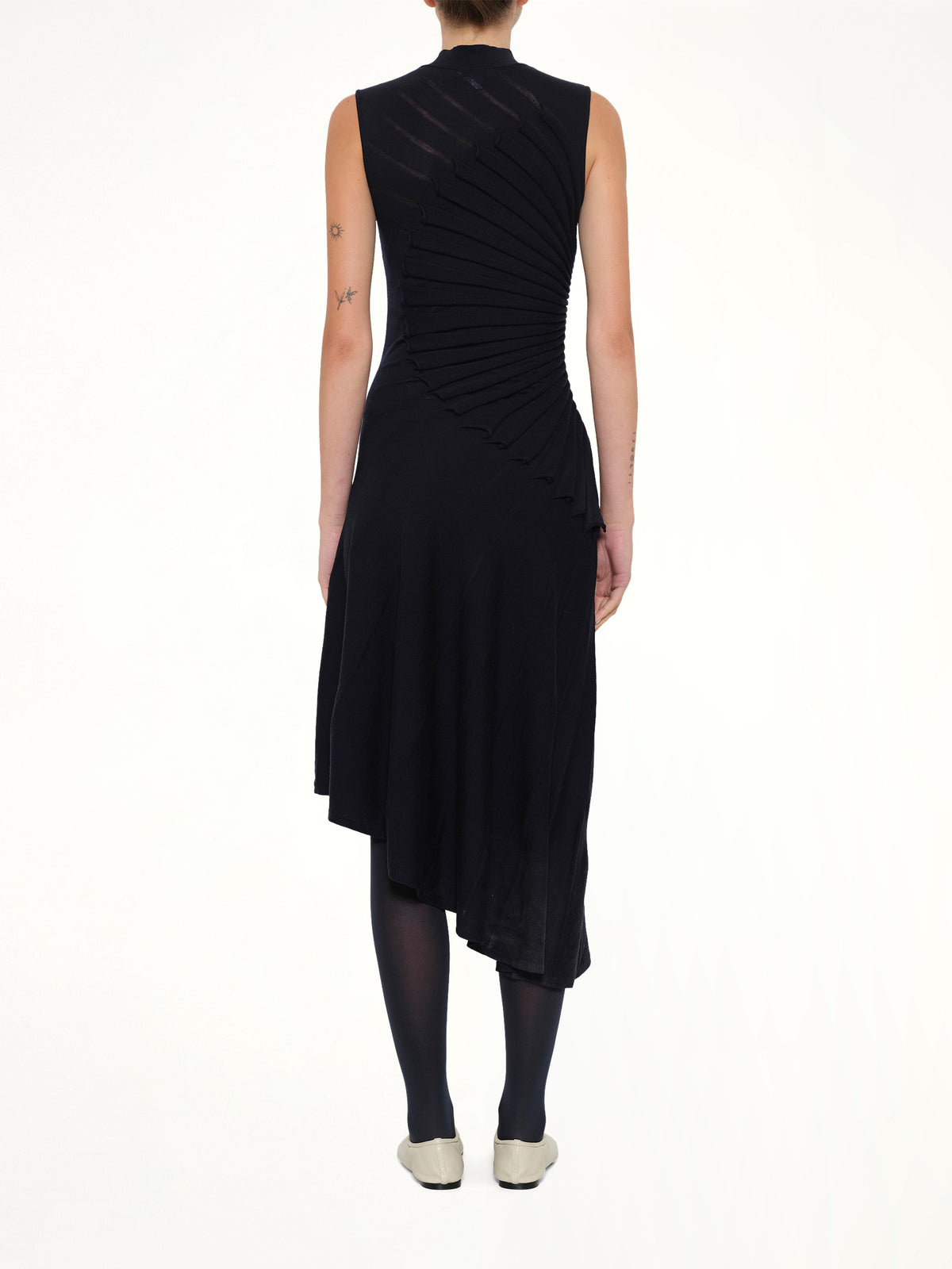 Sculpting Dress in Minuit