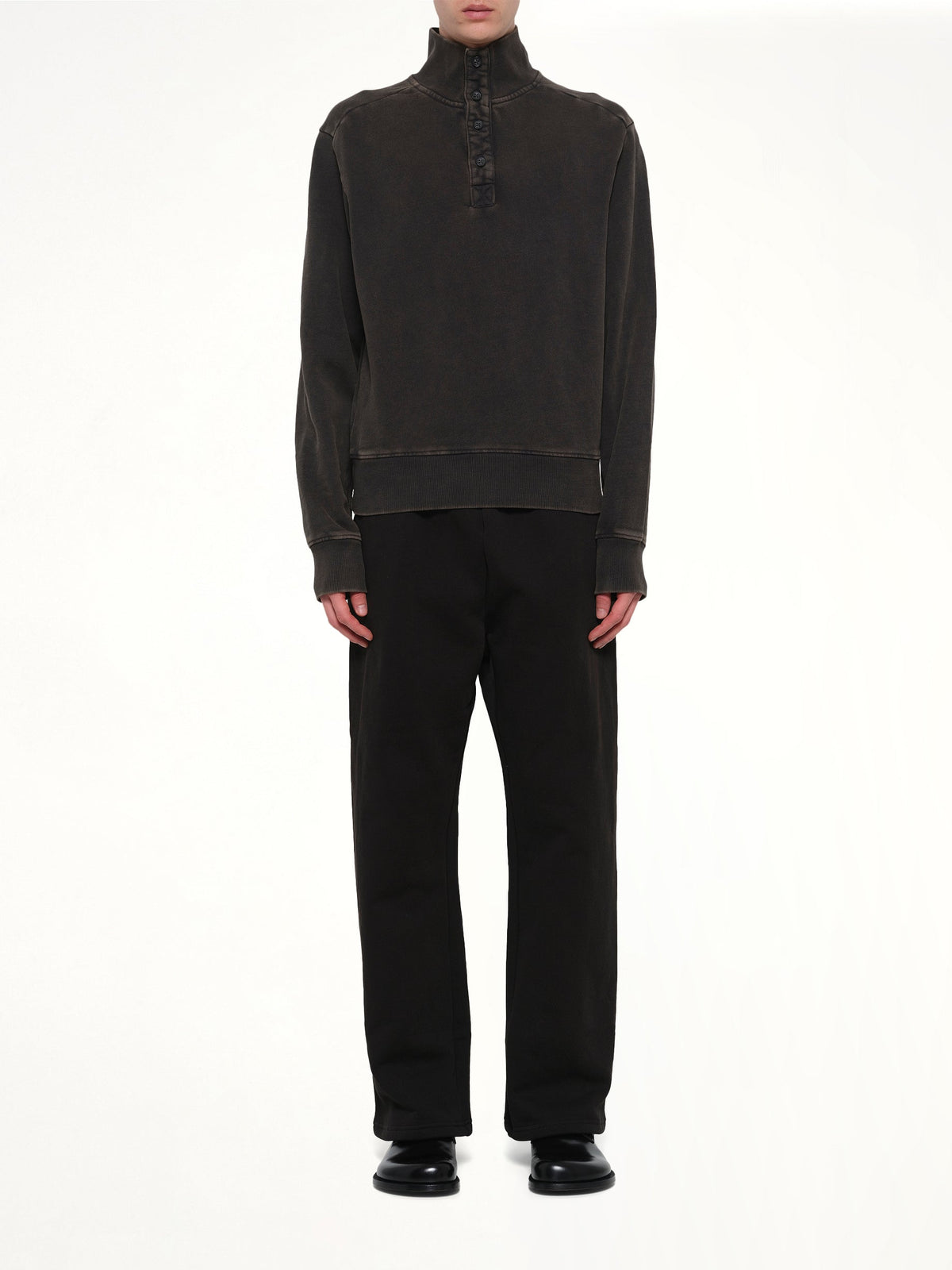 Port Pullover in Washed Black
