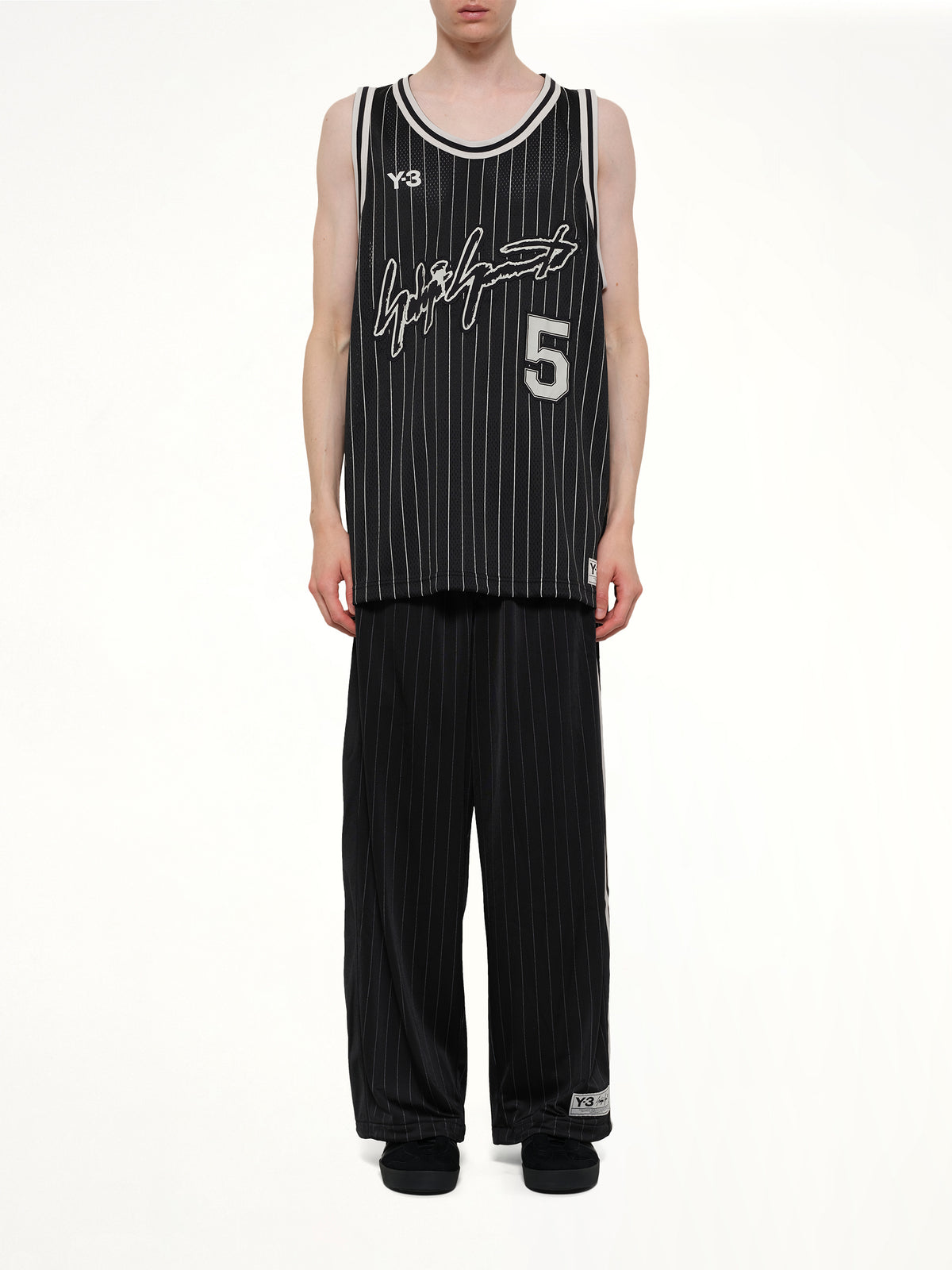 Elite 5 Basketball Jersey in Black