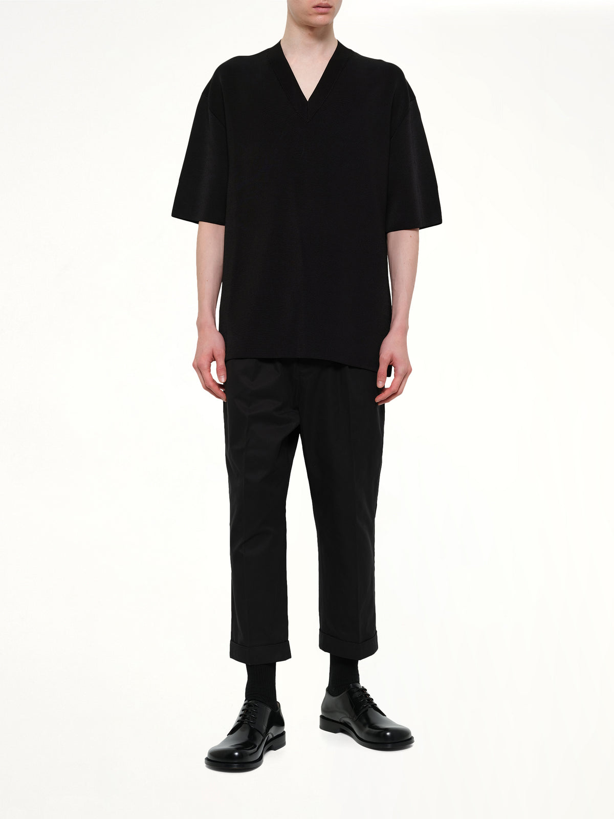 Short Sleeve V-Neck Sweater in Black