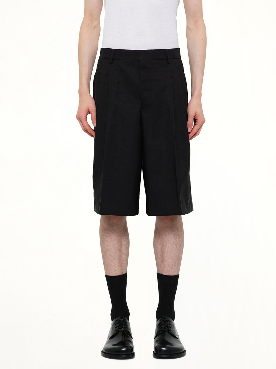 Low Waist Wide Bermuda Shorts in Black