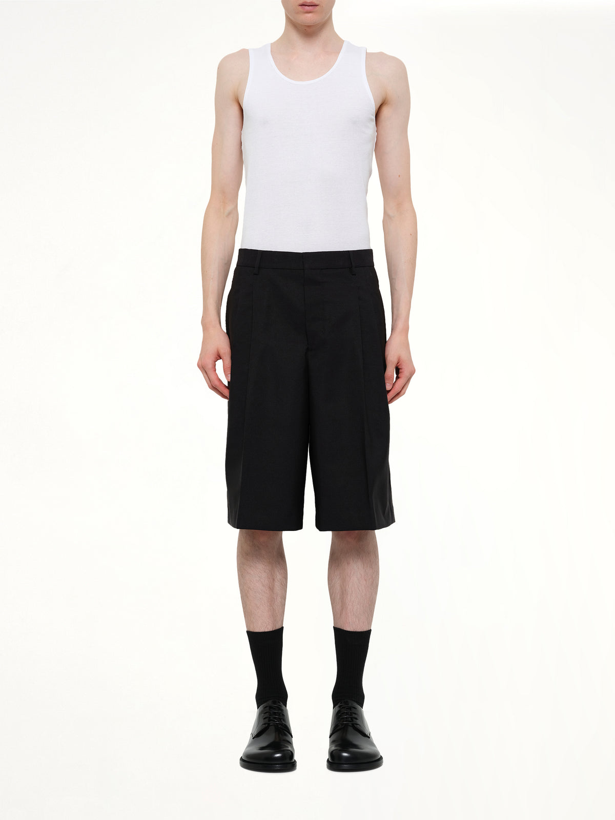 Low Waist Wide Bermuda Shorts in Black