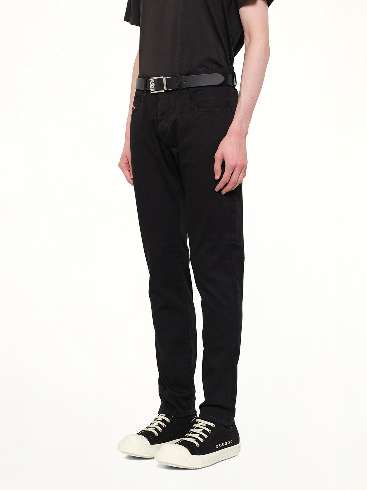 2019 D-STRUKT Slim Jeans in Black
