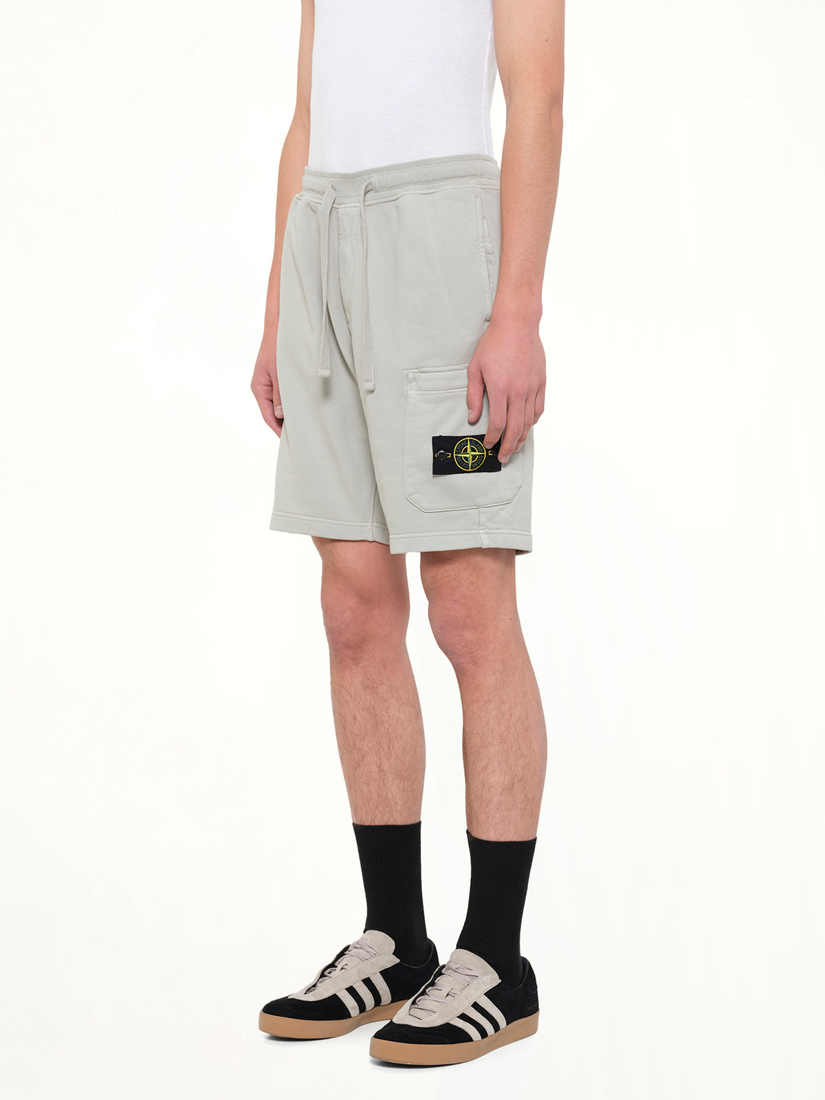 6200011 Shorts in Pearl Grey