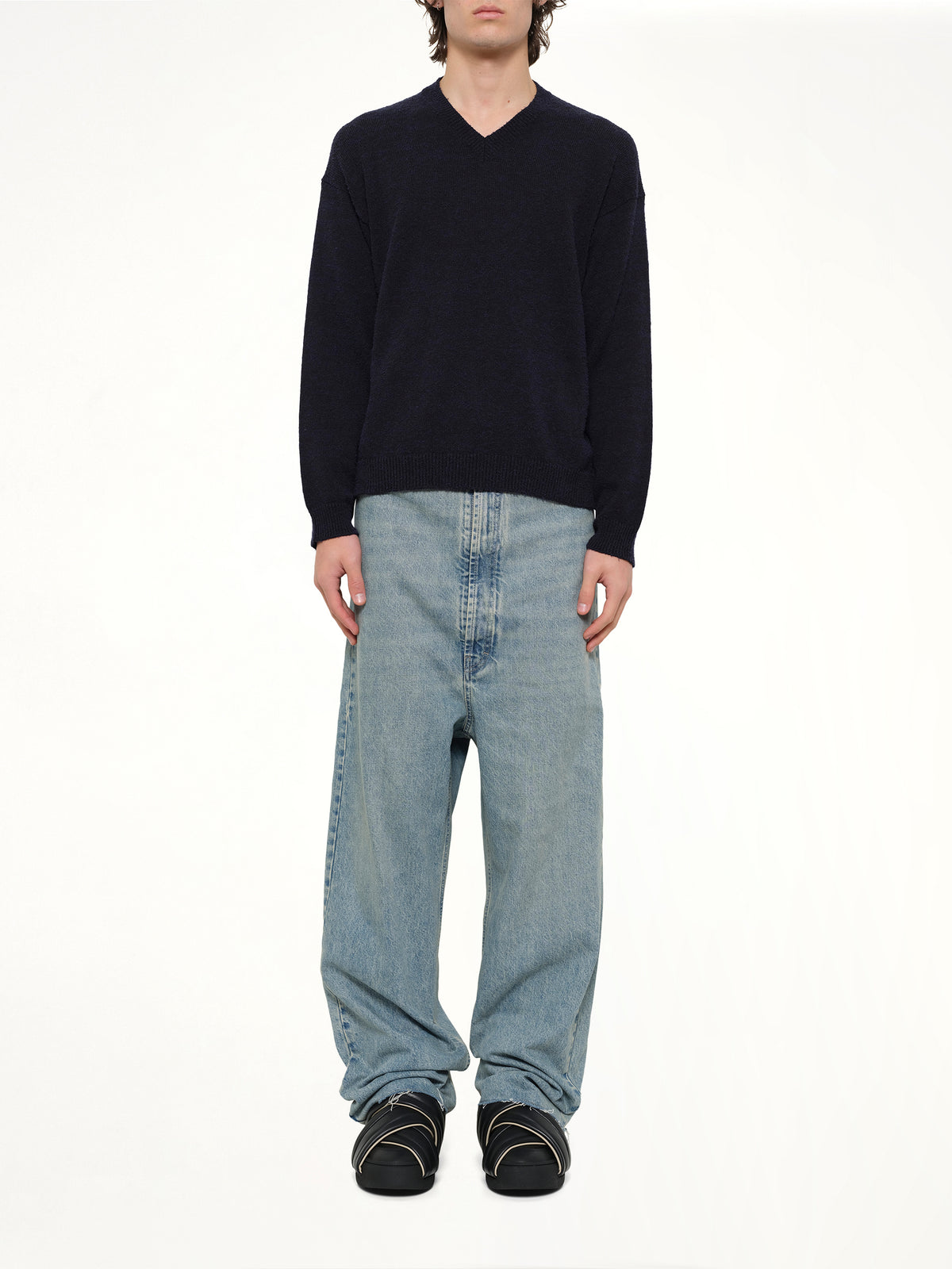 V Neck Sweater in Blu/Black