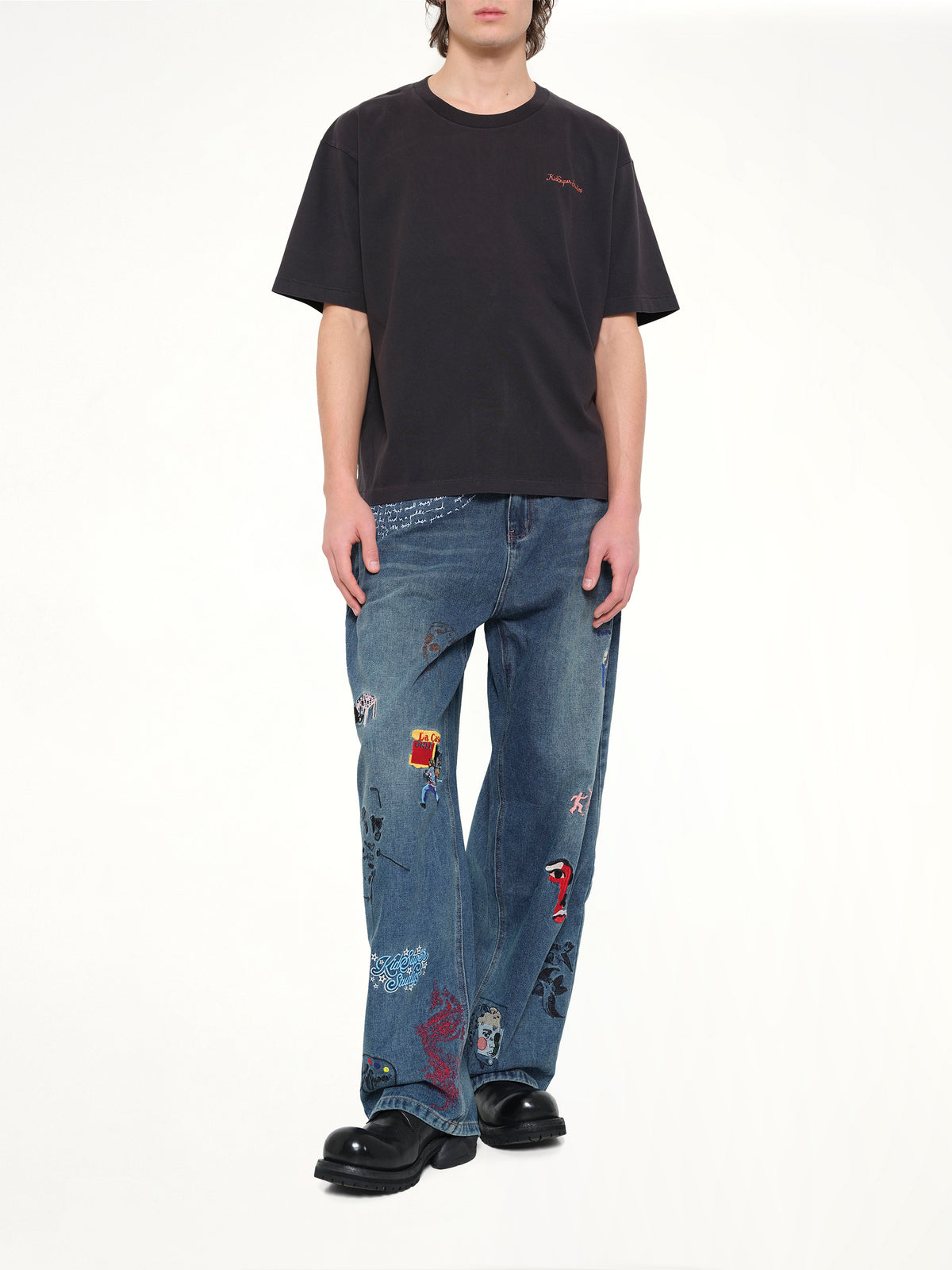 Dove Pattern T-Shirt in Washed Black
