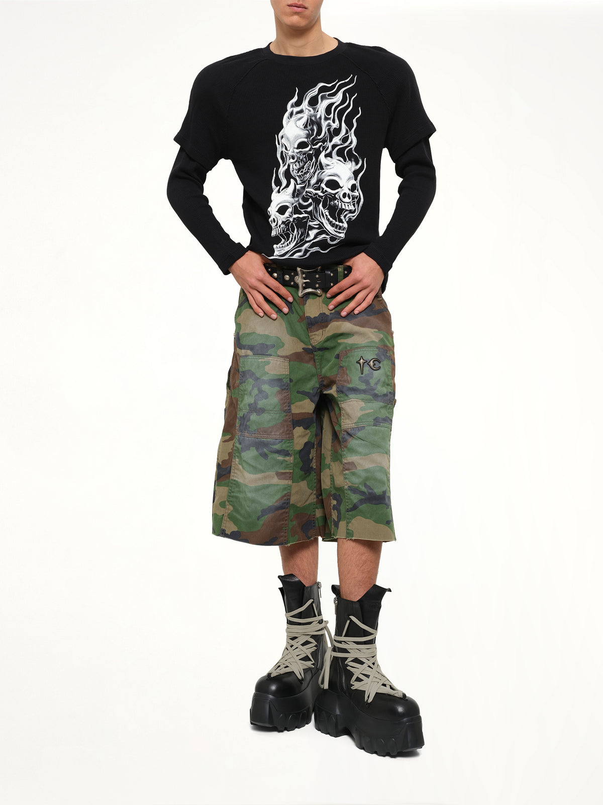 Bulk Shoulder Three Riding Skull Layered T-Shirt in Black