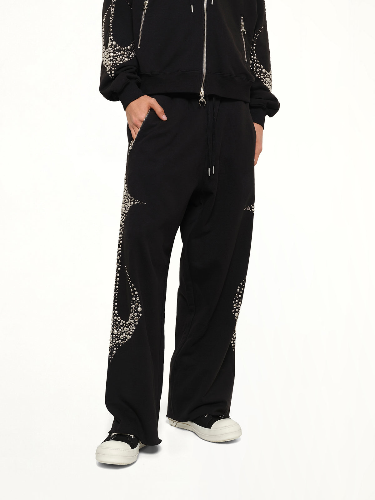 Iron Steel Focus Sweatpants in Black