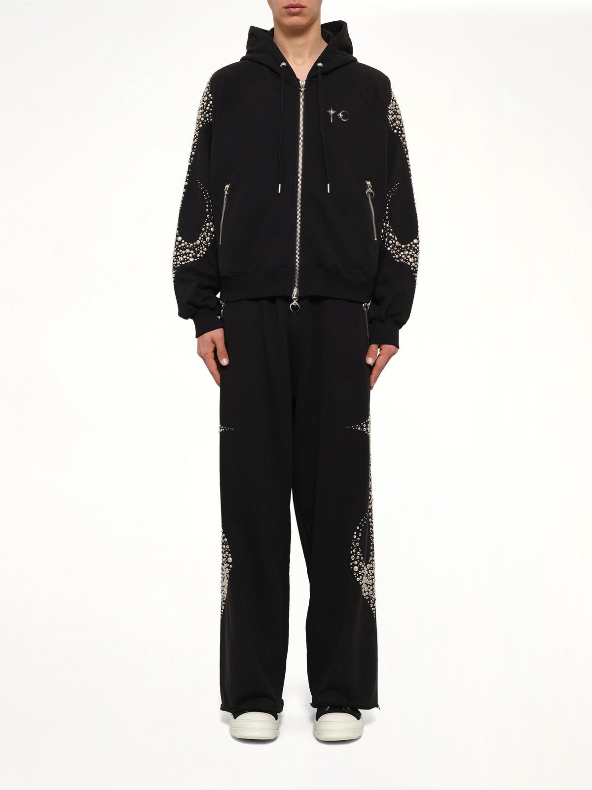 Iron Steel Focus Zip-Up Hoodie in Black