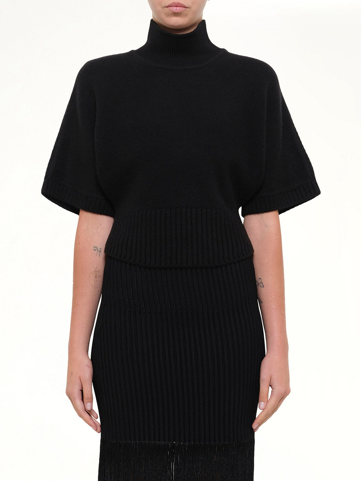 Cashmere Knit High Neck Jumper in Black
