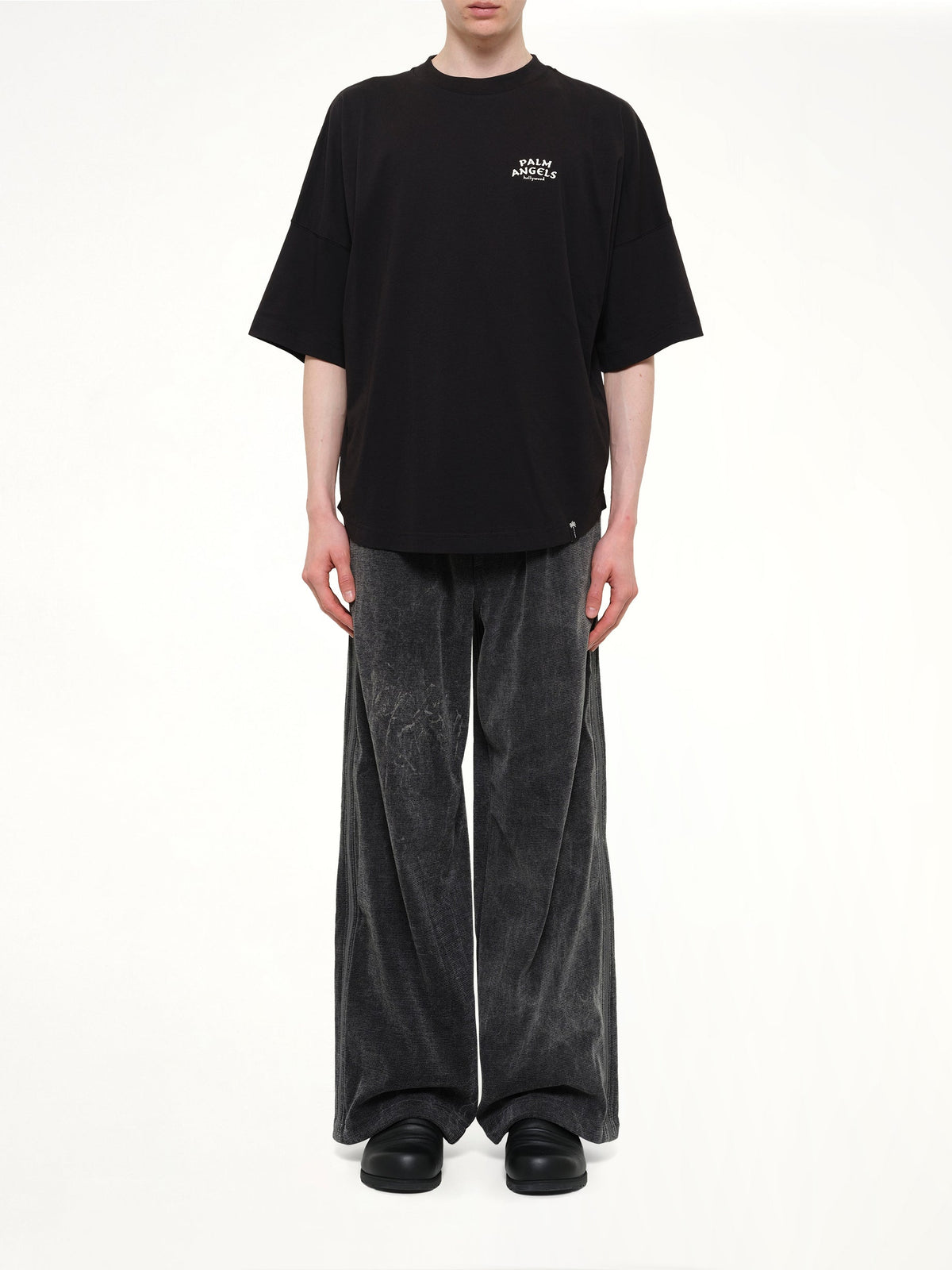Palm Drift Back Over T-Shirt in Black/Off White