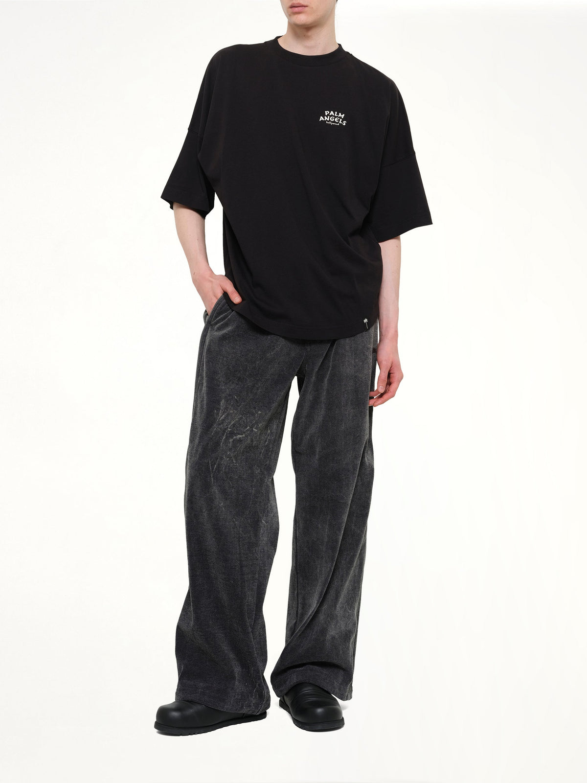 Palm Drift Back Over T-Shirt in Black/Off White