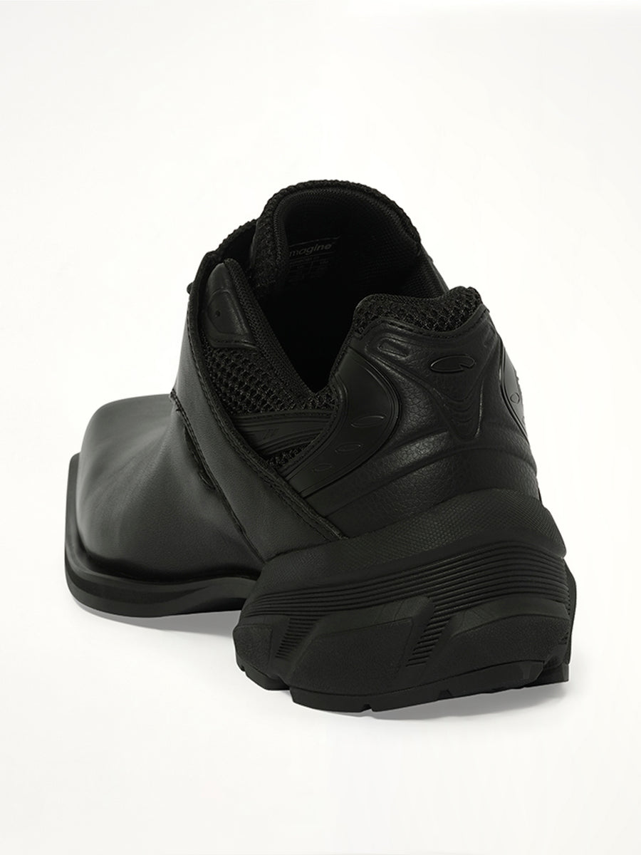 Starting Blocks Hybrid Derby in All Black
