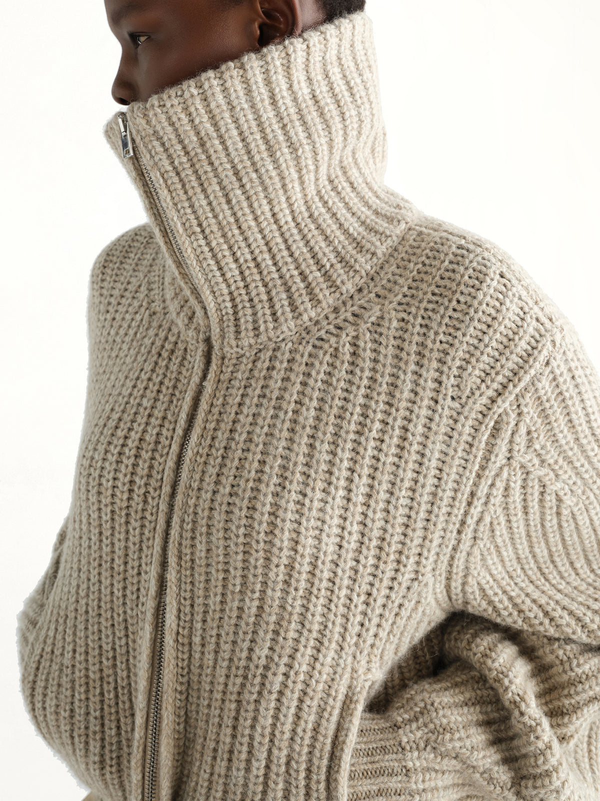 Zipped Cardigan in Beige/Oat