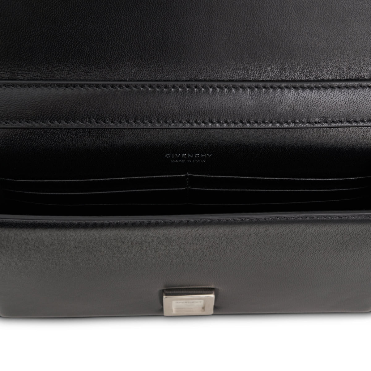 Small 4G Chain Bag in Padded Leather in Black