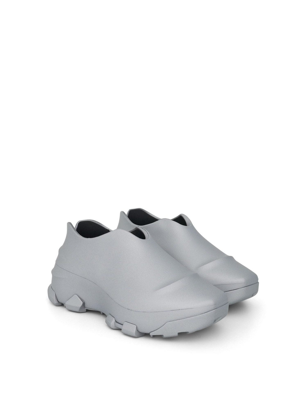 Monumental Mallow Low Sneaker in Silver Front View | GIVENCHY
