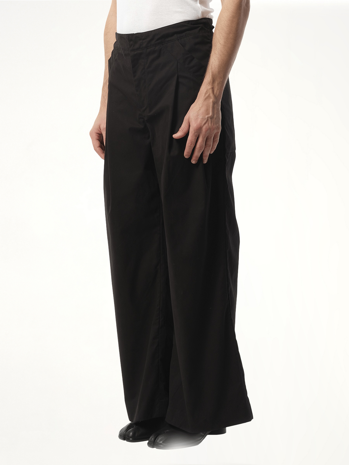 Wares Pant in Black