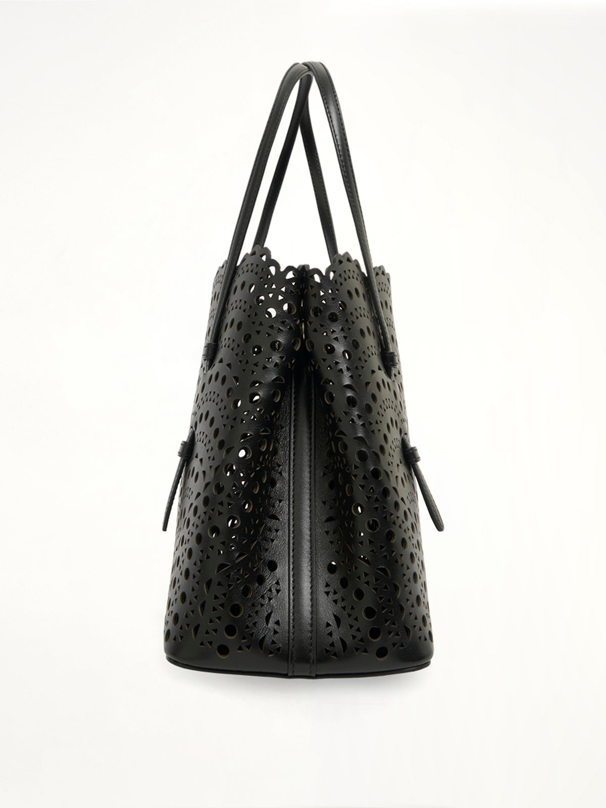 Mina 25 Tote Bag in Black