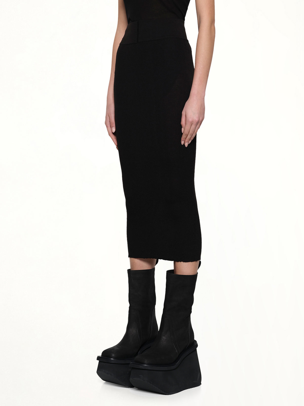 Calf Skirt Motivo in Black
