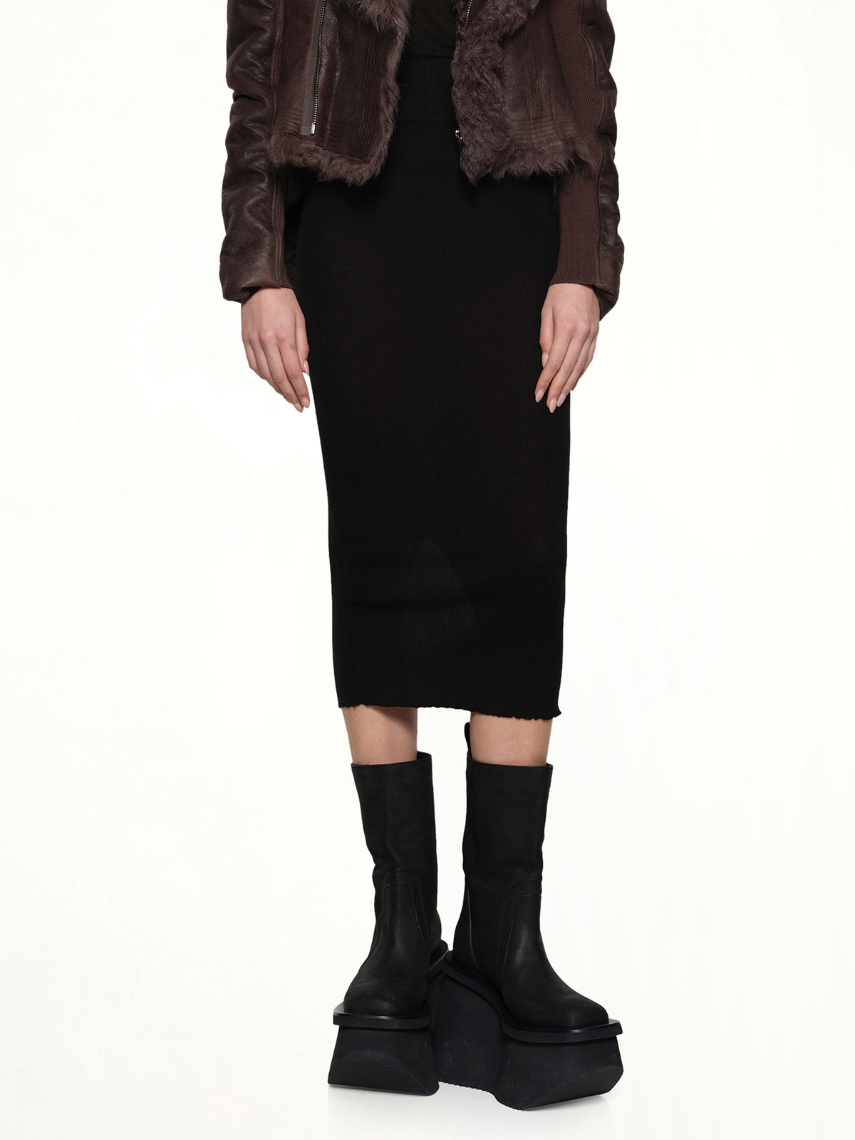Calf Skirt Motivo in Black