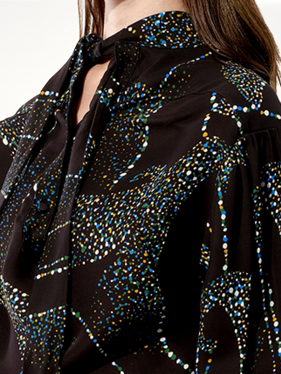 Crepe Shirt in Black