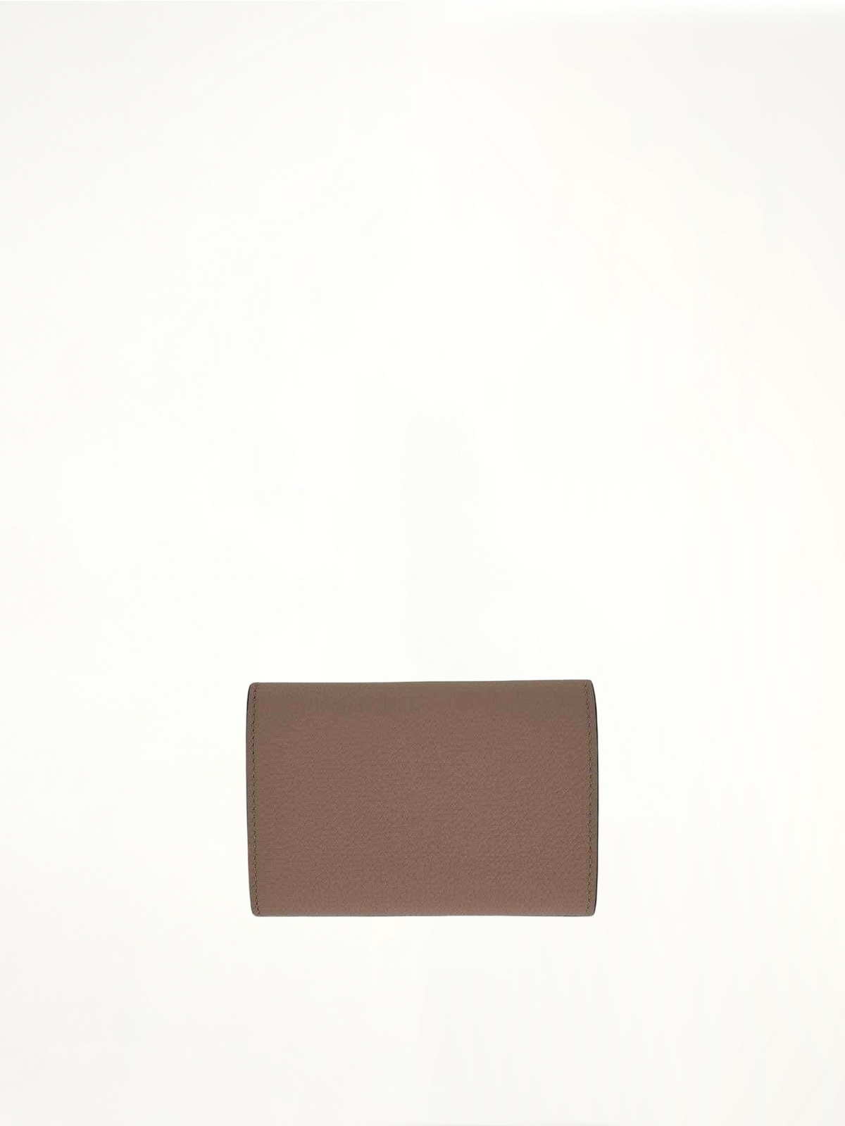Anagram Small Vertical Wallet in Pebble Grain Calfskin in Sand