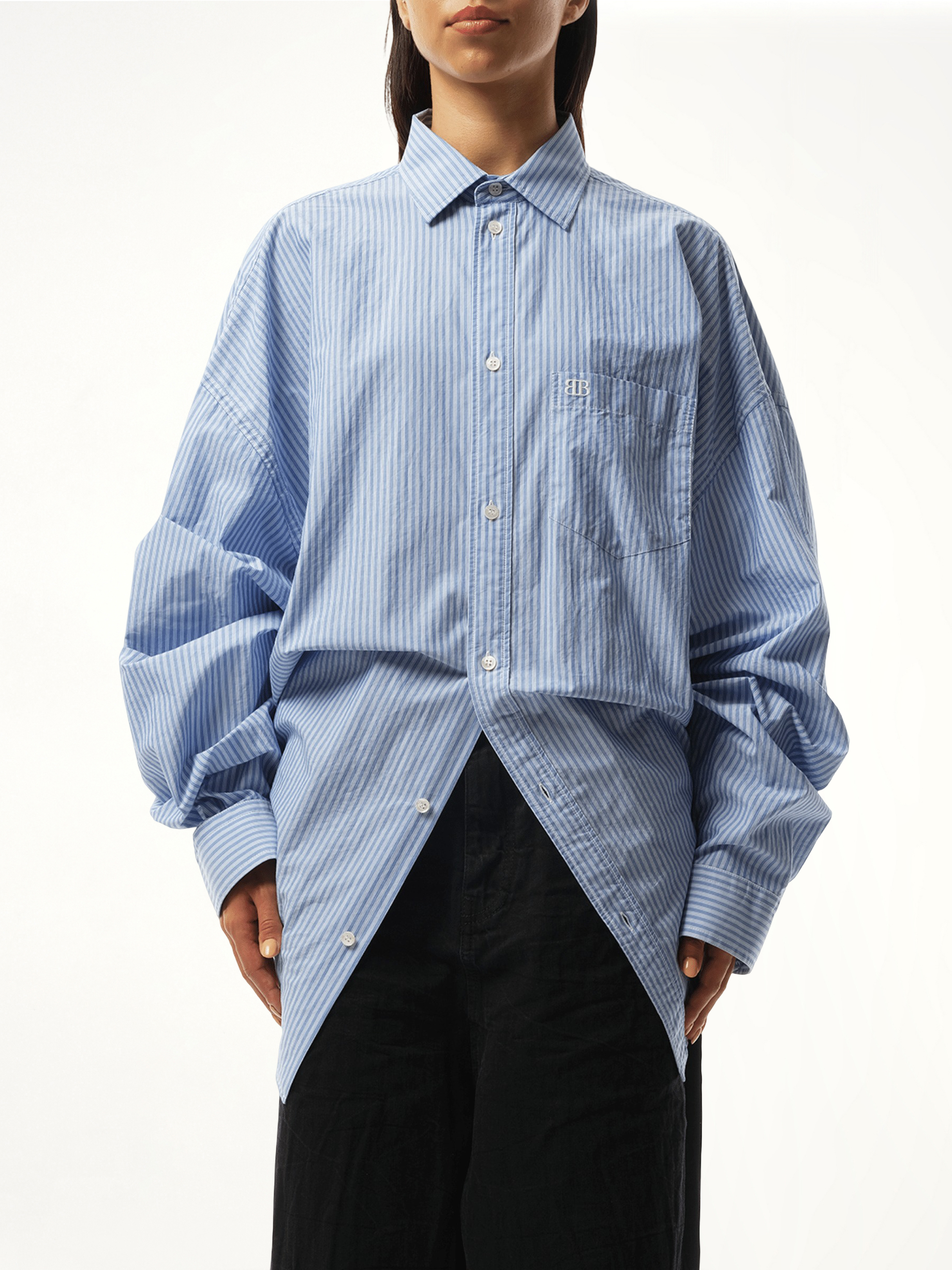 Long Sleeve Knotted Shirt in Blue/White