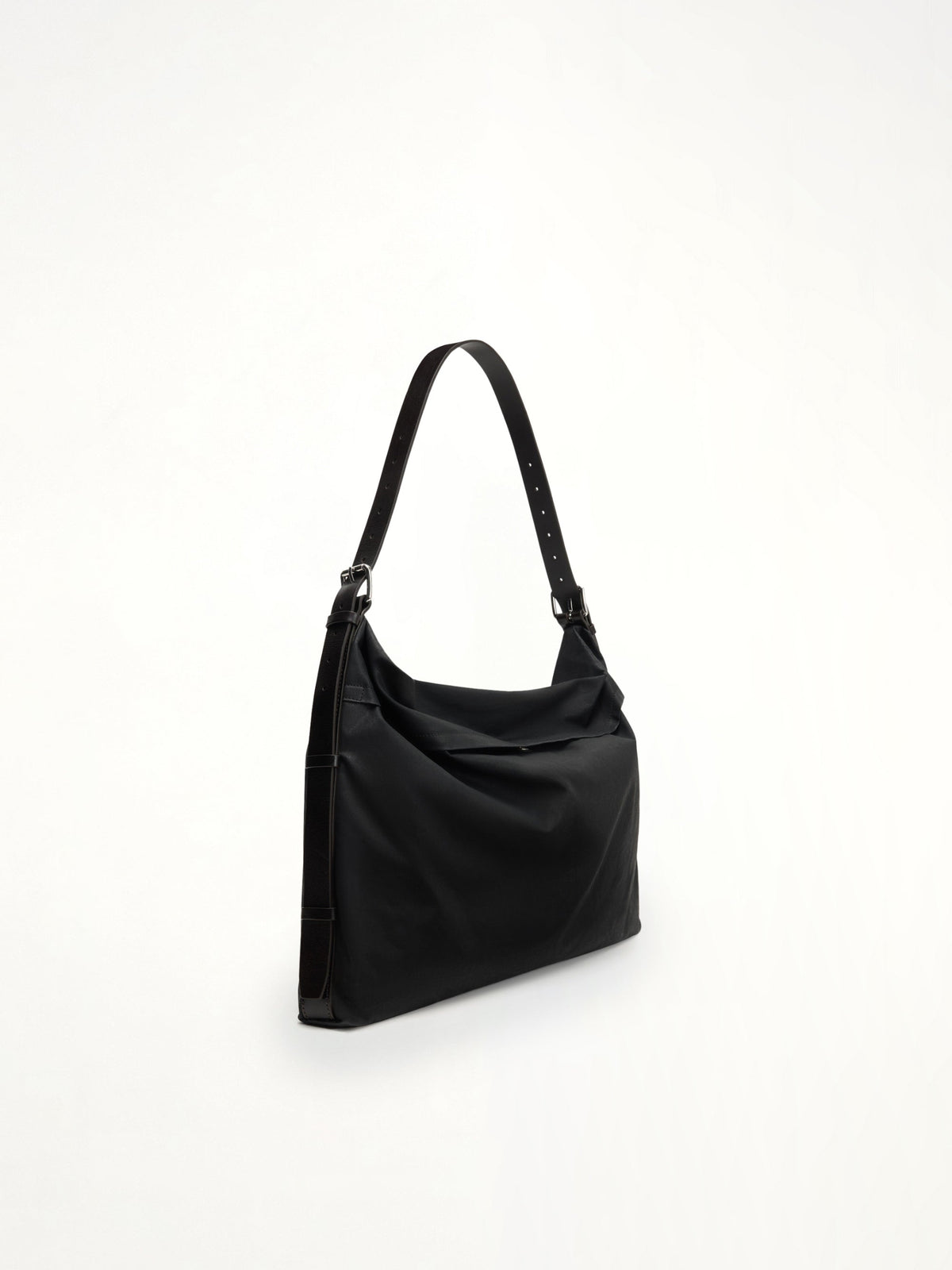 Trench Pocket Medium Bag in Onyx