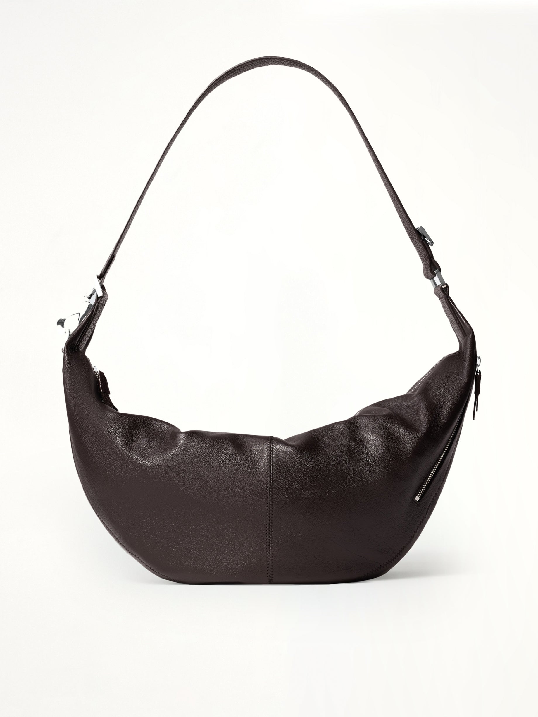 Quiver Clip Grained Leather Bag in Dark Chocolate