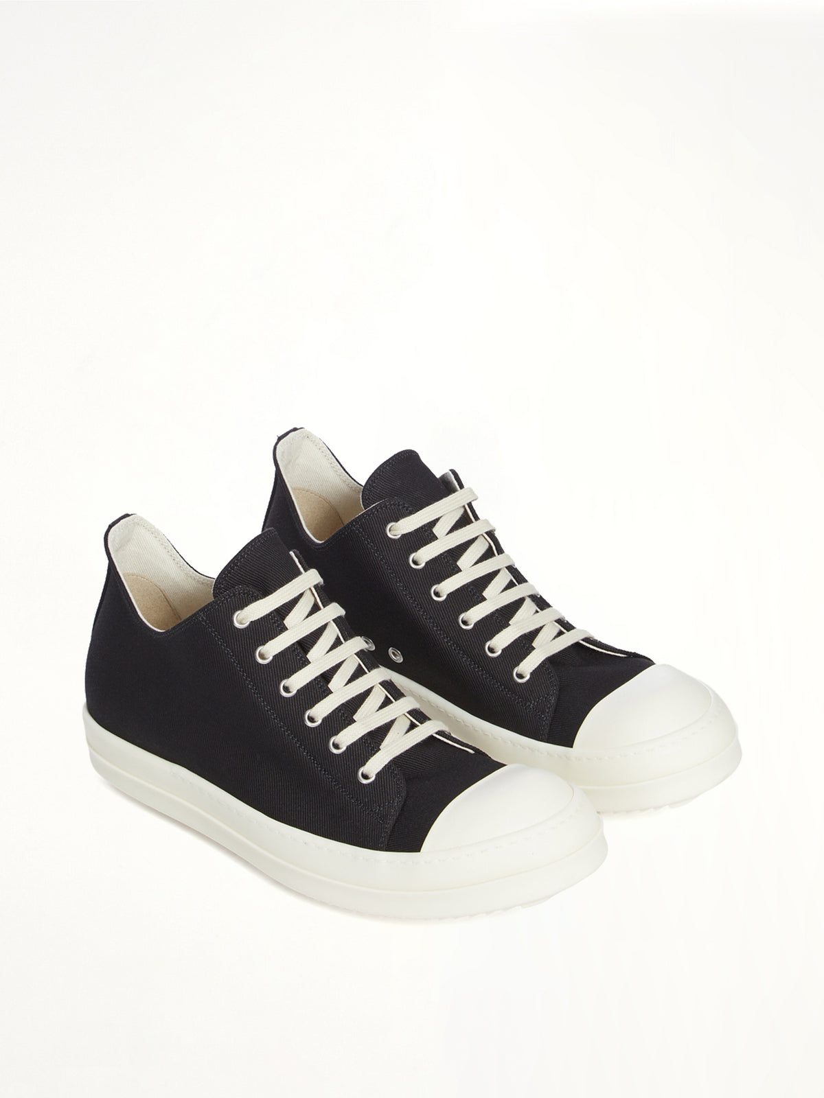 Low Sneaks in Black