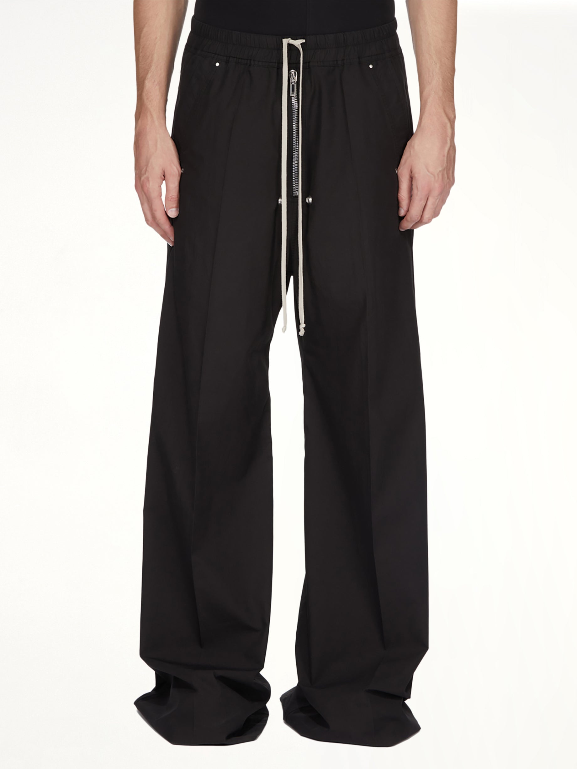 Geth Belas in Black