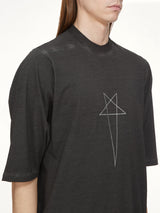 Pentagram Jumbo SS T-Shirt in Faded Black/Silver