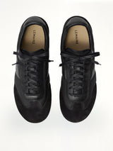 Soft Runner in Black