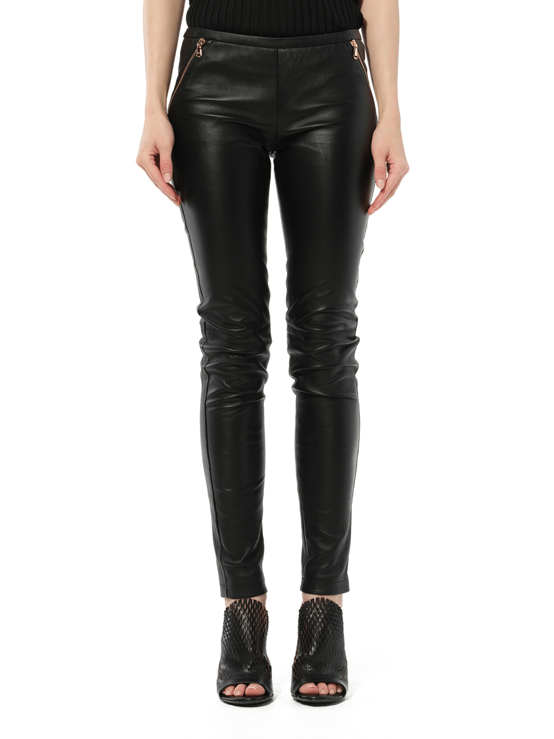 Trousers in Black