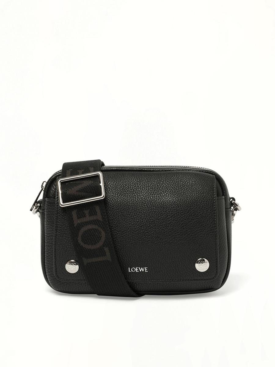 Calfskin Pebble Messenger Small in Black