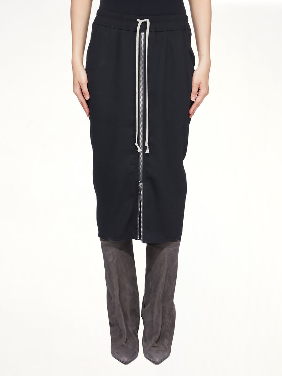 Zipped Short Pillar in Black