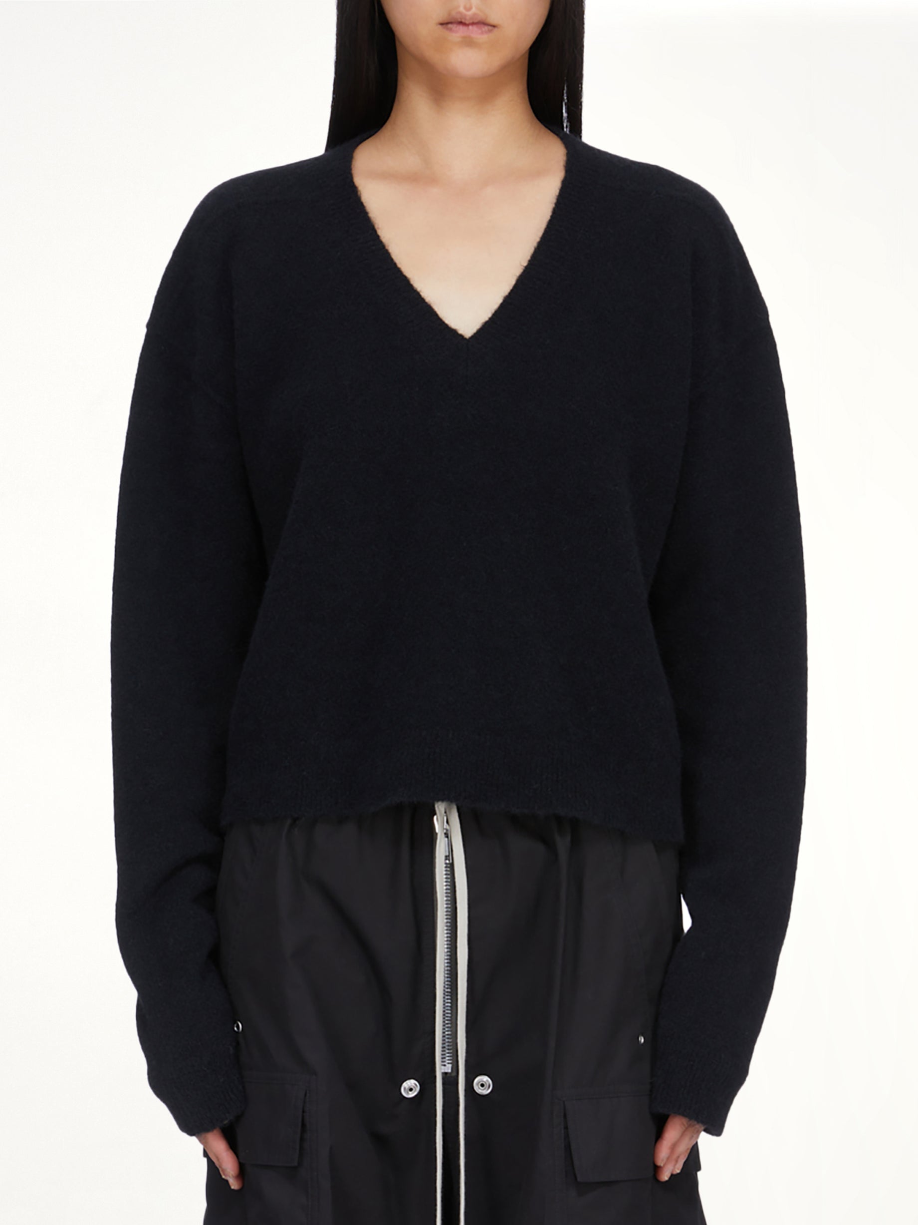 Tommy V Neck in Black