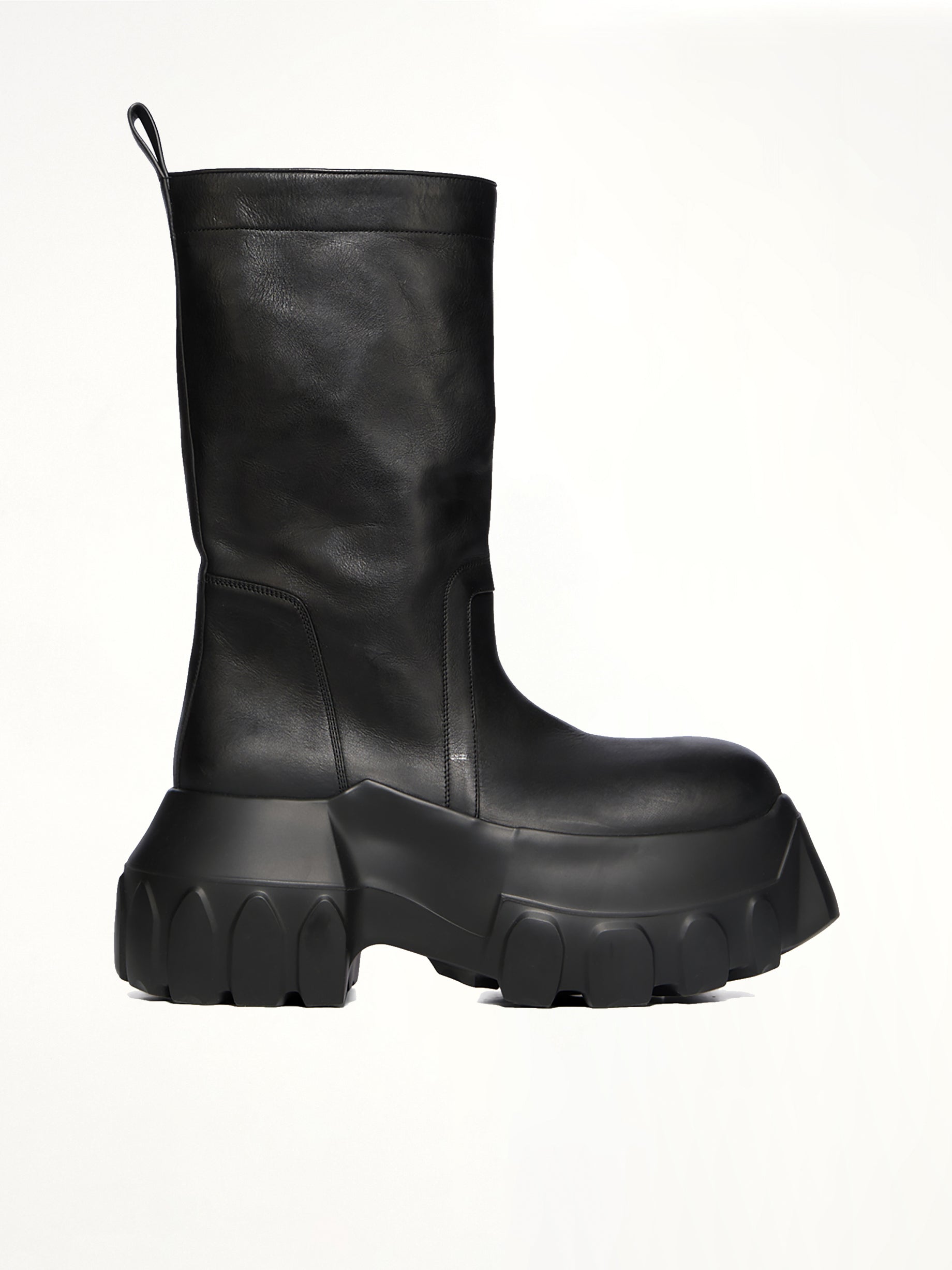 Pull On Mega Tractor in Black