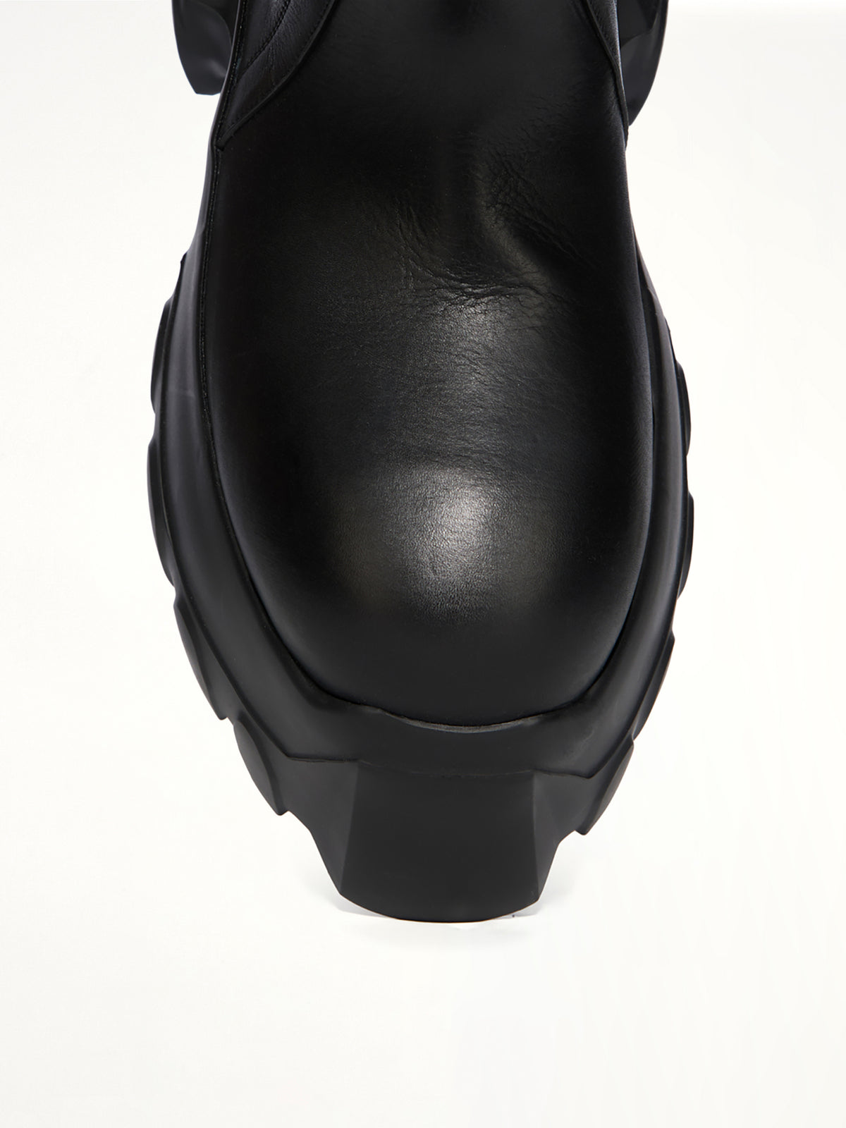 Pull On Mega Tractor in Black