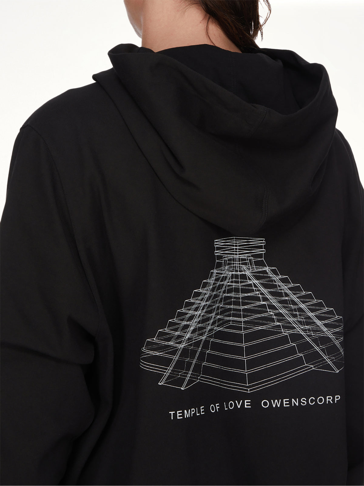 Pullover Hoodie in Black