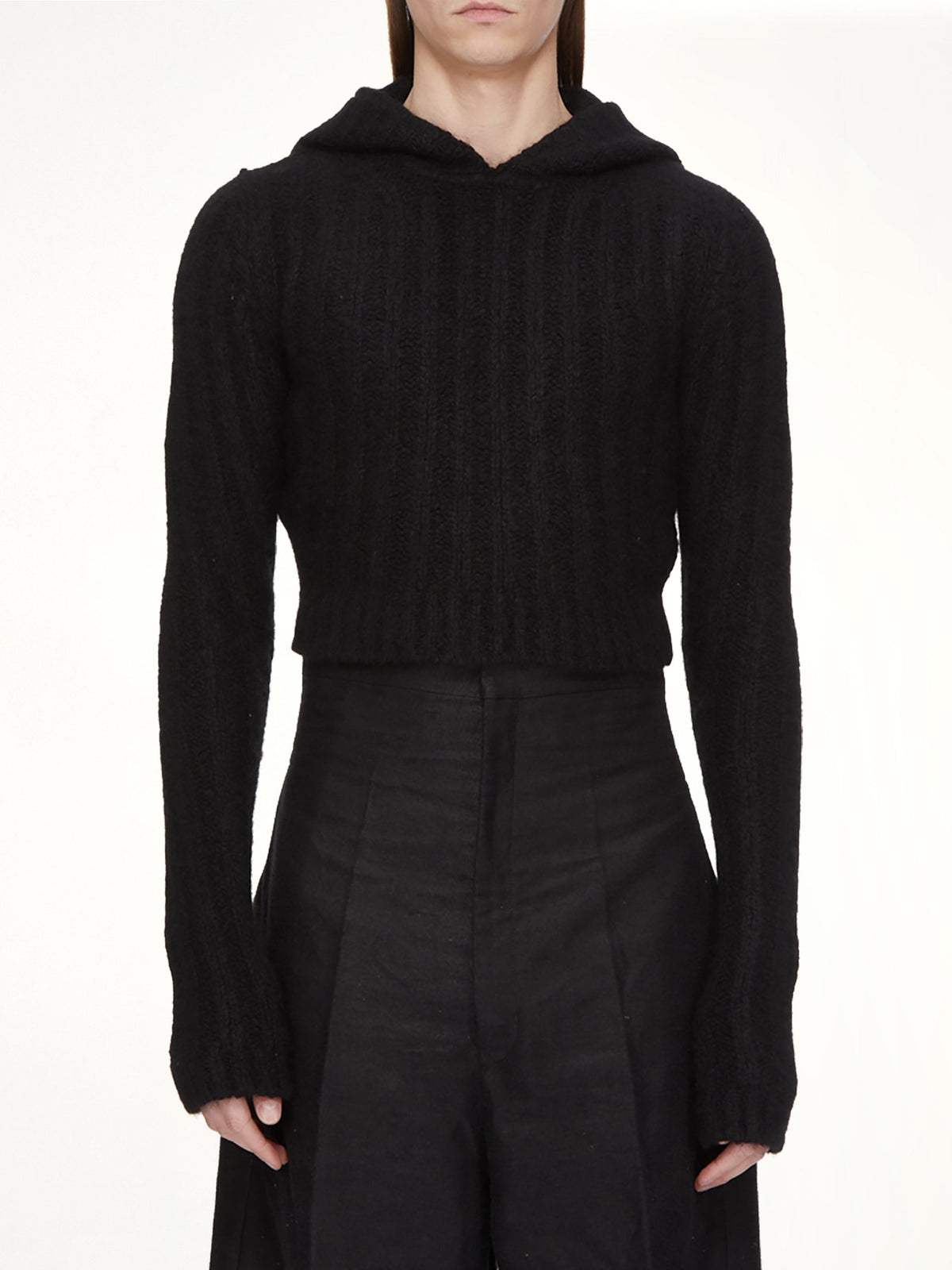 Tower Cropped Hooded Pull in Black